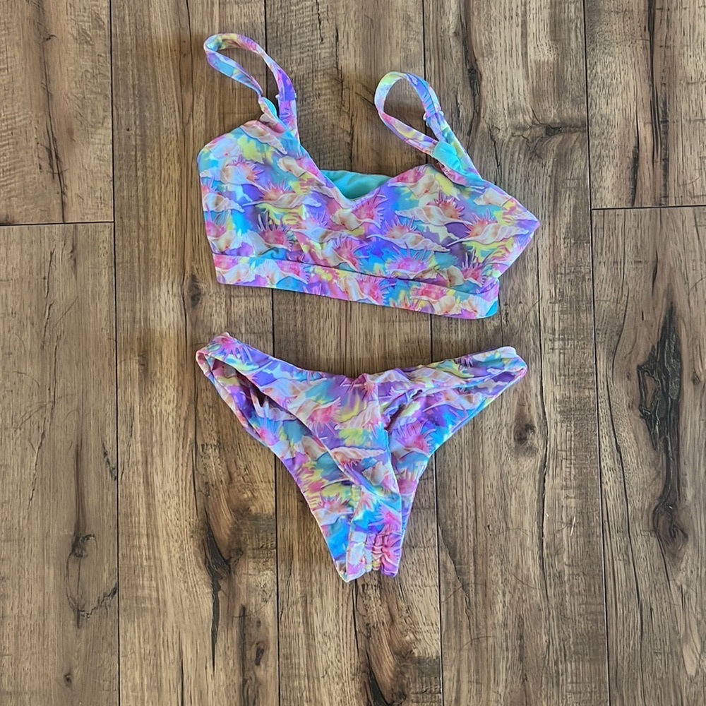 *Never been worn* Extra cheeky sea shell bikini bottom with a sports bikini top.